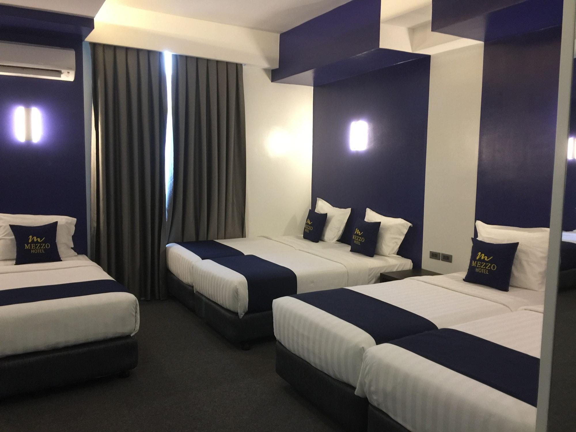 Mezzo Hotel Cebu Esterno foto