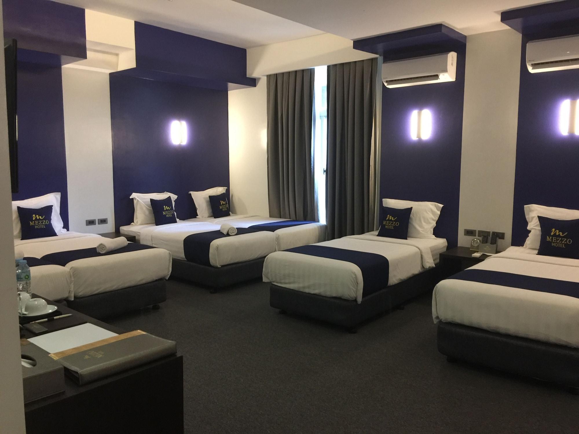 Mezzo Hotel Cebu Esterno foto