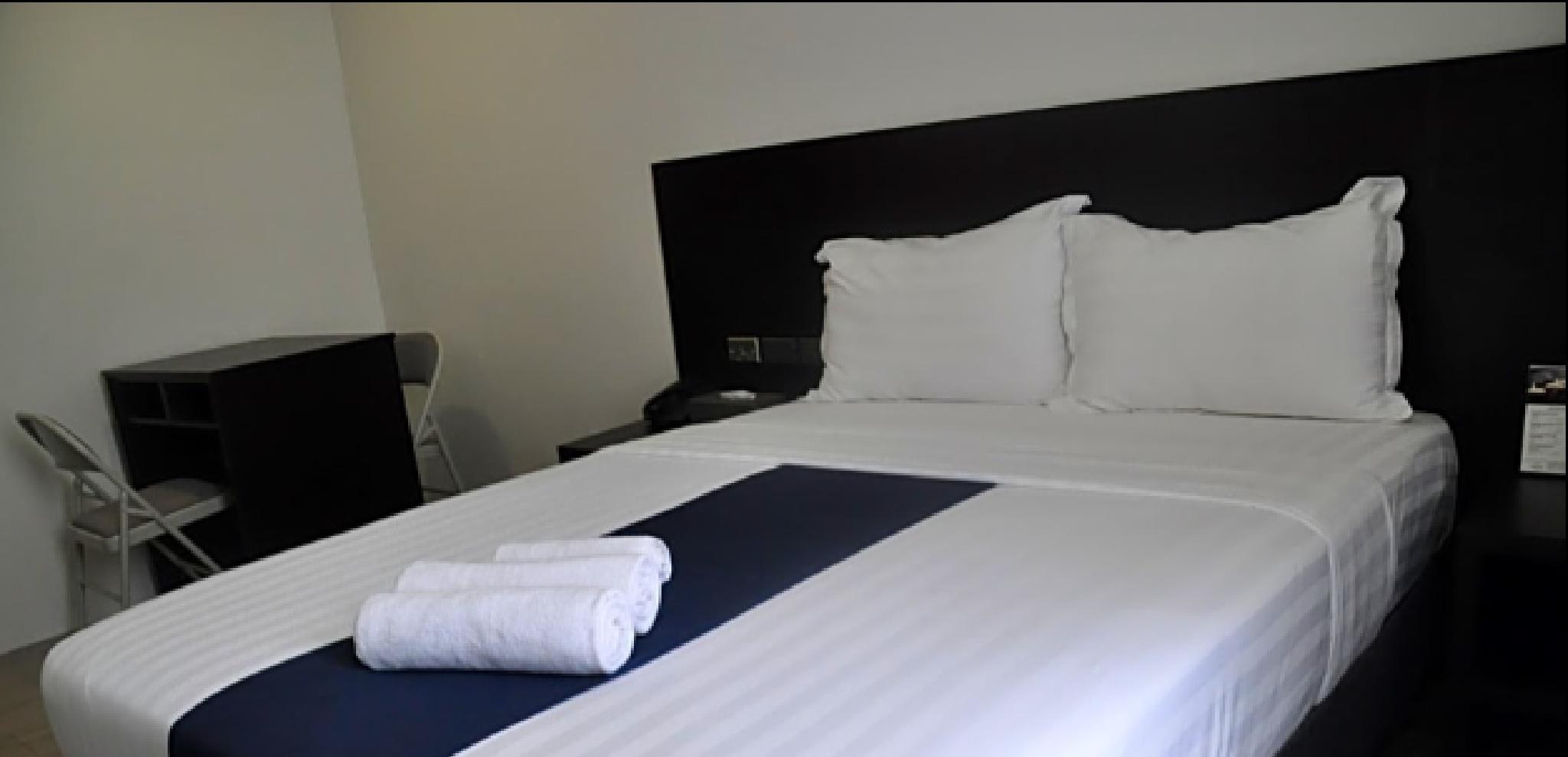 Mezzo Hotel Cebu Esterno foto
