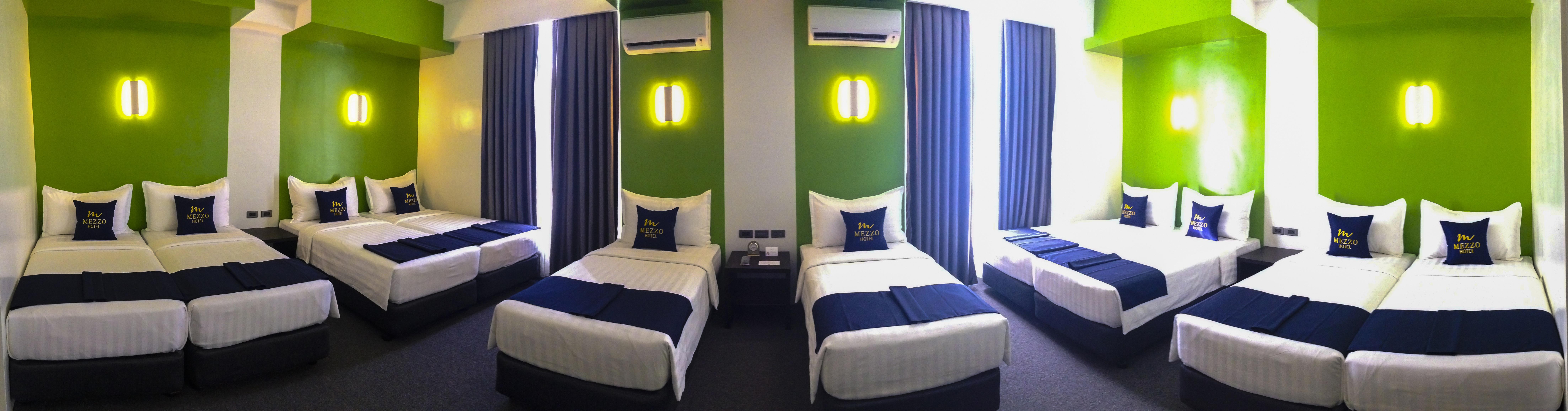Mezzo Hotel Cebu Esterno foto