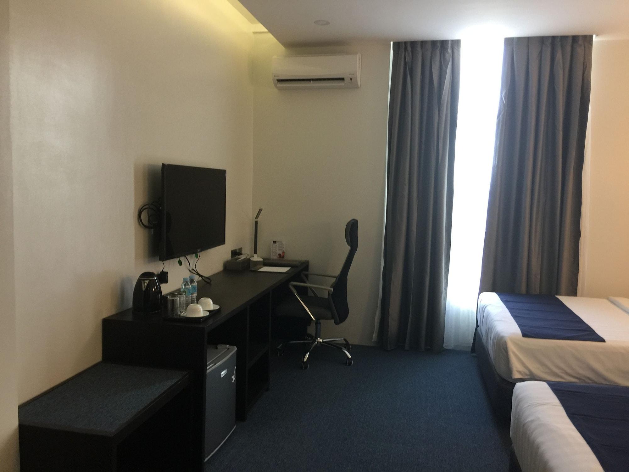 Mezzo Hotel Cebu Esterno foto