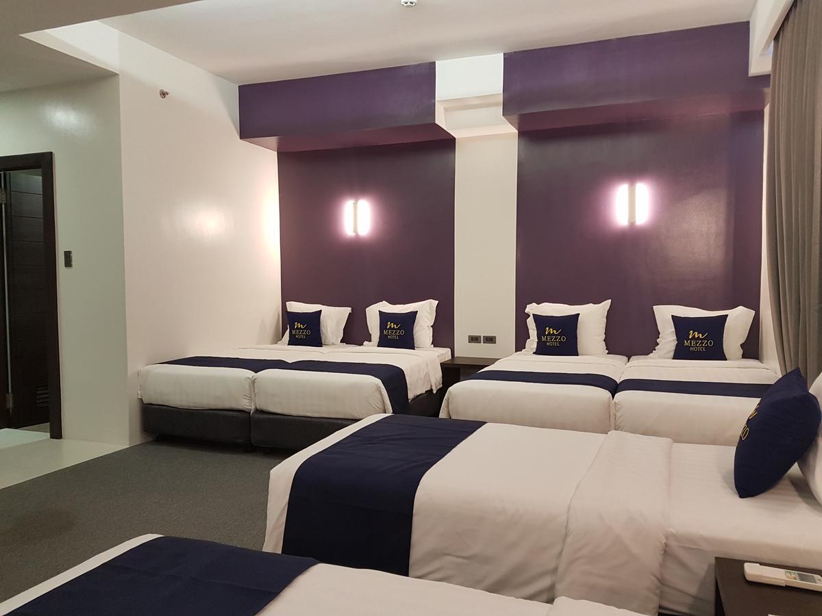 Mezzo Hotel Cebu Esterno foto